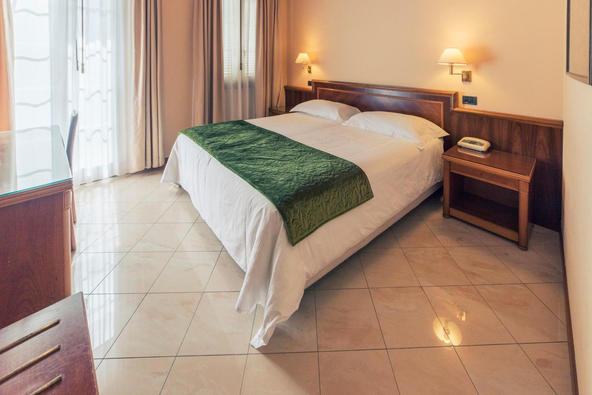 Hotel Bettina Мергоццо Экстерьер фото